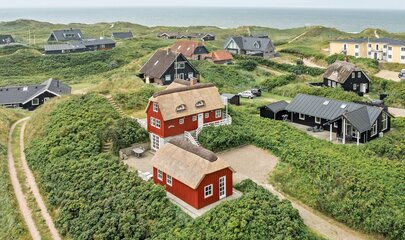 Reetdachhaus an der Nordsee in Henne Strand