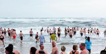 winterbaden-in-der-nordsee-daenemark