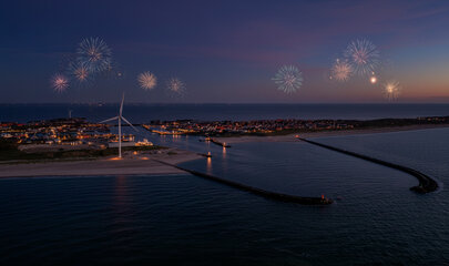 Silvester in Dänemark – Feuerwerk über Hvide Sande