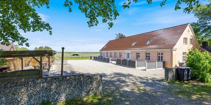 Sommerhus til 60 personer til fest, fællesskab eller afslapning