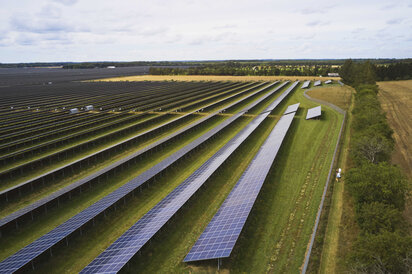 Solcelle-park-billede-2024