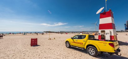 rettungsschwimmer-hvide-sande-strand