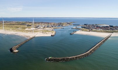 hvide-sande-luftbild-strand-mole-hafen