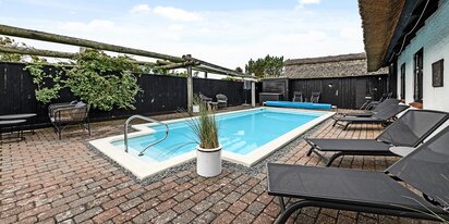 Last minute sommerhus - nyd poolen