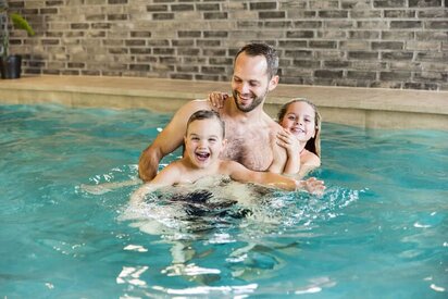 Familieferie med swimmingpool