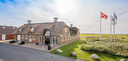 Esmark åbner kontorerne om natten