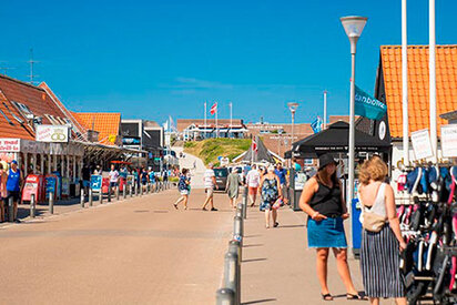 Henne-Strand-shopping