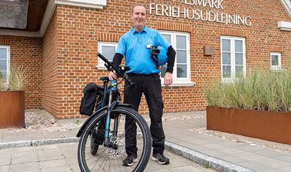 Serviceteam auf Elektrofahrrad