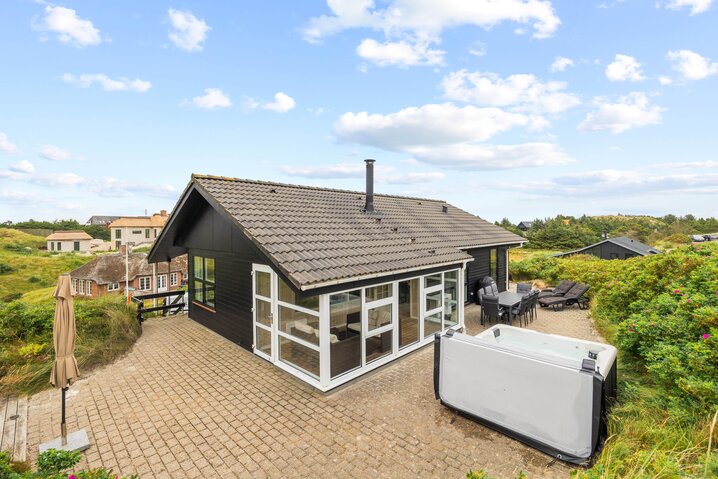 Sommerhus 40603 på Hjelmevej 68, Henne Strand - Billede #1