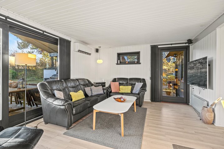 Sommerhus 40609 på Hjelmevej 89, Henne Strand - Billede #1