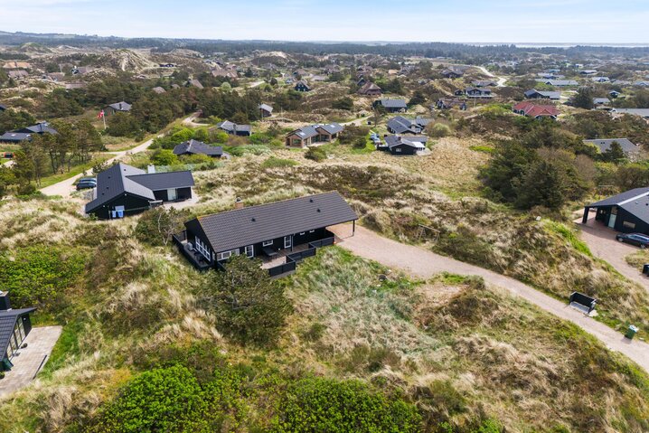 Sommerhus 40765 på Hjelmevej 37, Henne Strand - Billede #0