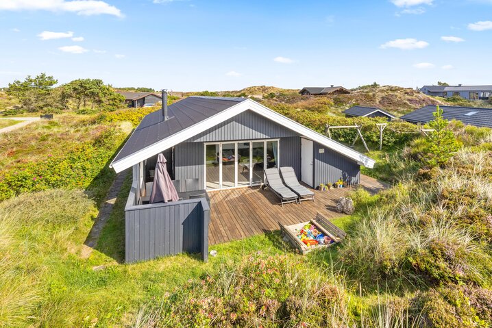 Sommerhus 40852 på Hjelmevej 132, Henne Strand - Billede #0