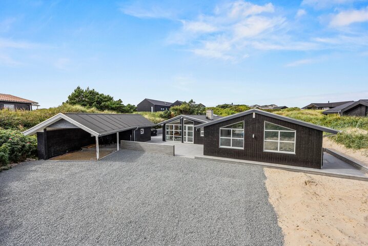 Sommerhus 40933 på Hjelmevej 80, Henne Strand - Billede #0