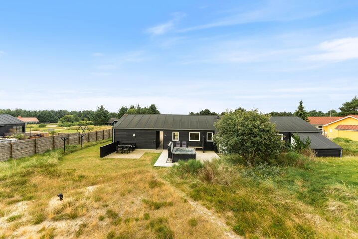 Holiday home 60042 at Poul Thøstesensvej 16, Blåvand - Picture #32