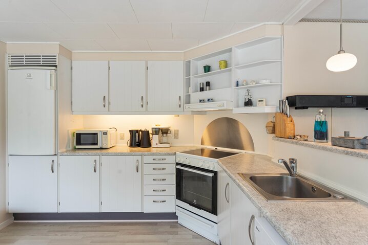 Holiday home 60247 at Sønder-Vasevej 74, Blåvand - Picture #10