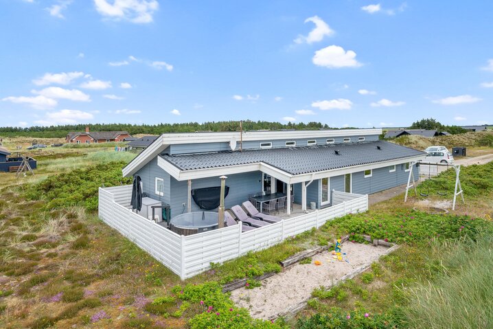 Sommerhus A1044 på Arvidvej 146, Bjerregård - Billede #0