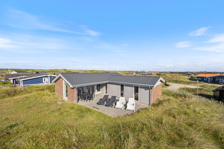 Sommerhus B2102 på Julianevej 110, Bjerregård - Billede #0