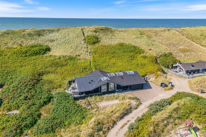 Sommerhus B2535 på Julianevej 174, Bjerregård - Billede #0