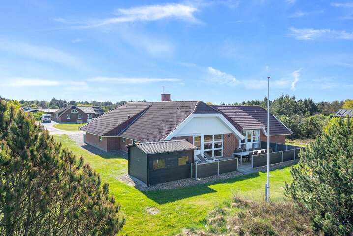 Sommerhus K6437 på Brunbjergvej 19, Lodbjerg Hede - Billede #0