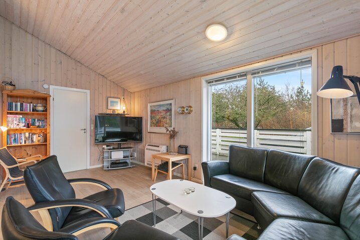 Sommerhus KW1365 på Risbjergvej 5, Lodbjerg Hede - Billede #1
