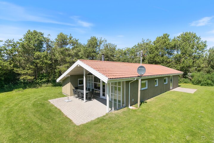 Sommerhus KW1366 på Fyrrealle 9, Lodbjerg Hede - Billede #0