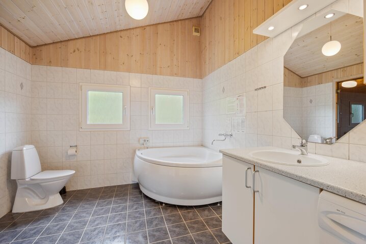 Sommerhus KW1389 på Fyrrealle 11, Lodbjerg Hede - Billede #14