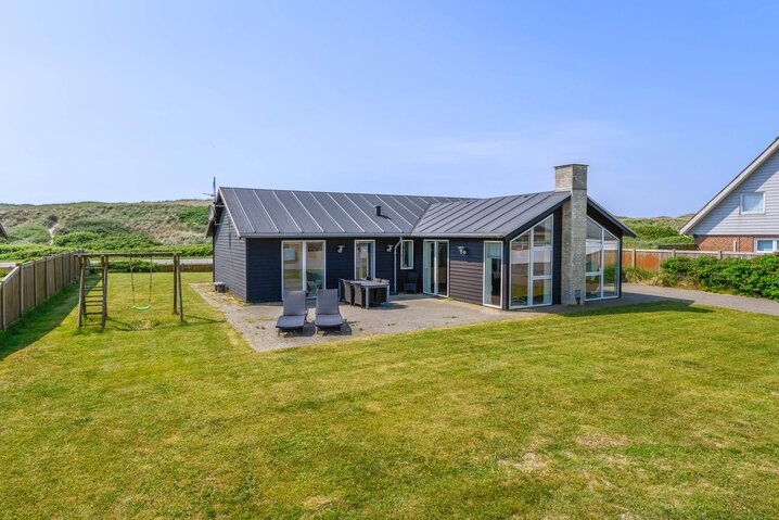 Sommerhus LL1110 på Hjelmevej 7, Thorsminde - Billede #0