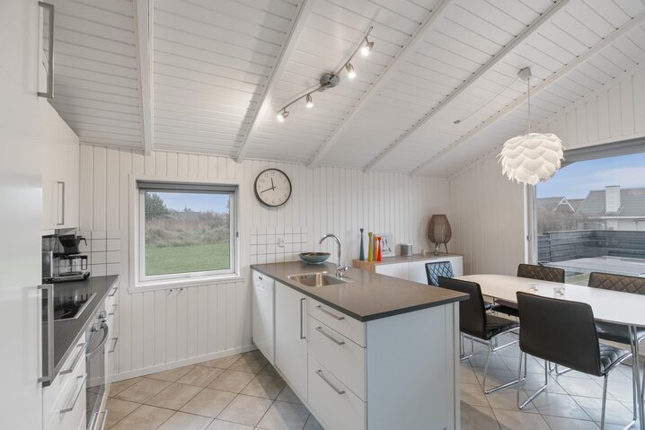 Ferienhaus i0110 in Hjelmevej 77, Søndervig - Bild #8