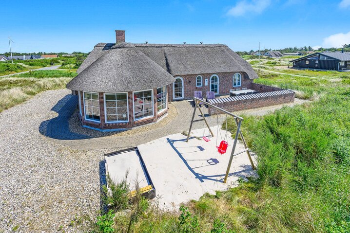 Sommerhus i0114 på Hjelmevej 153, Søndervig - Billede #0