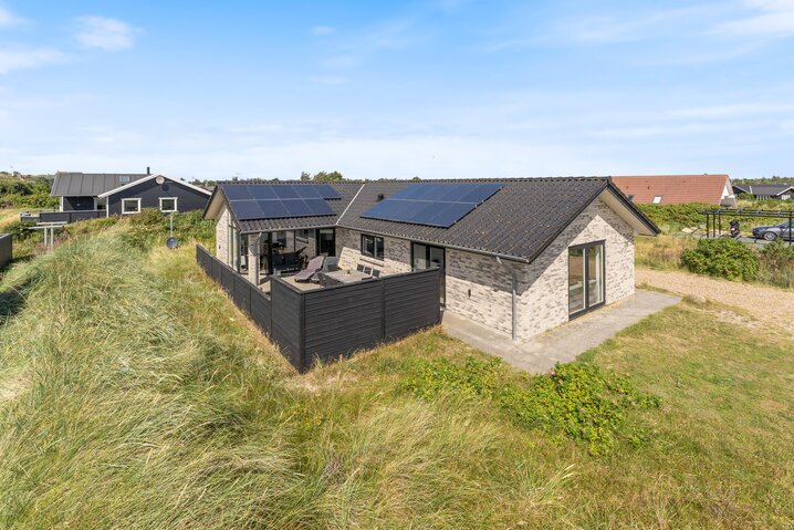 Sommerhus i0163 på Hjelmevej 76, Søndervig - Billede #0