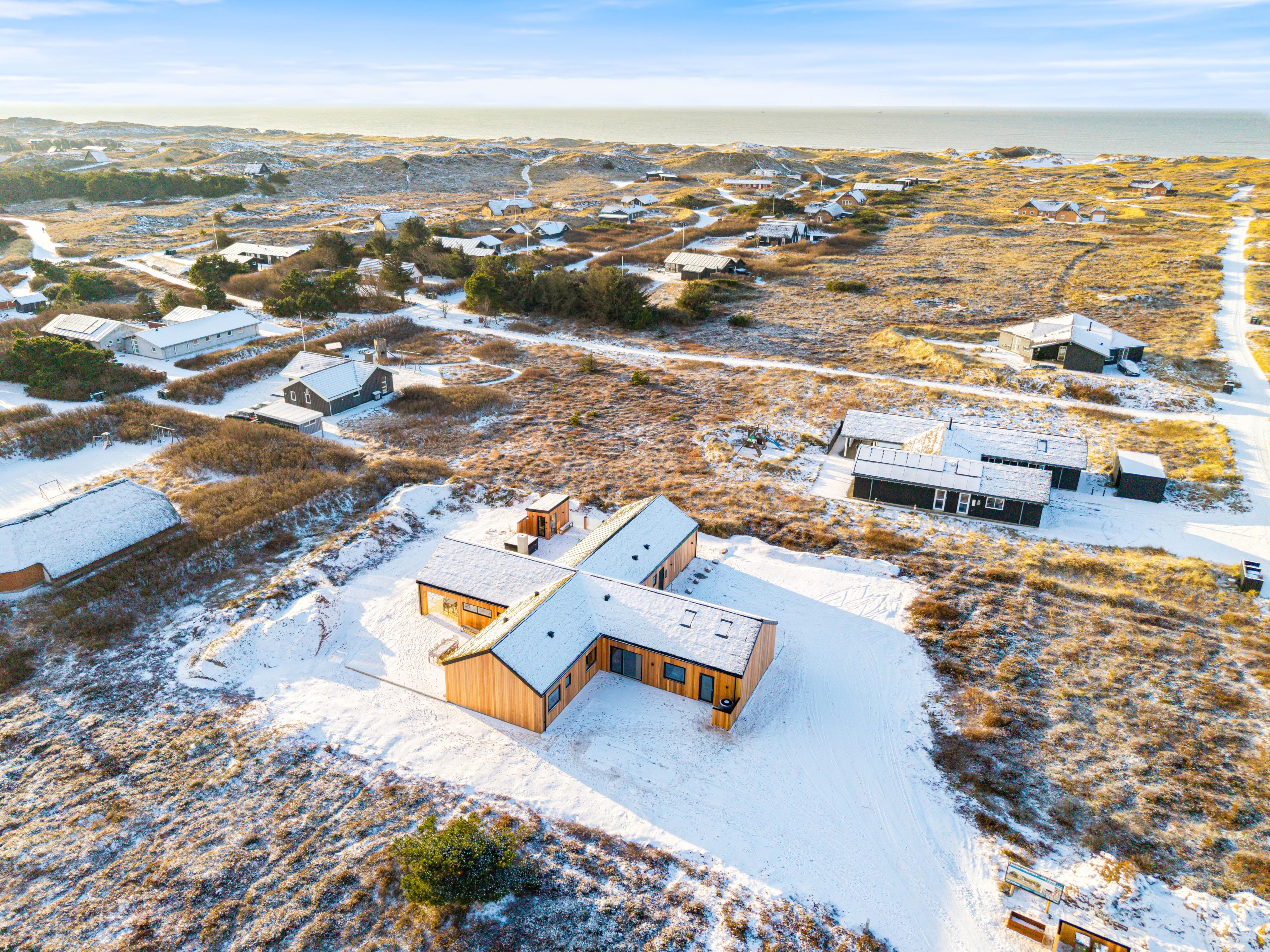Modernes Ferienhaus mit Pool, Aussensauna und Aktivitätsraum