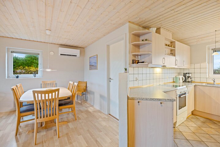 Ferienhaus i6882 in Frans Julius Vej 4, Søndervig - Bild #2