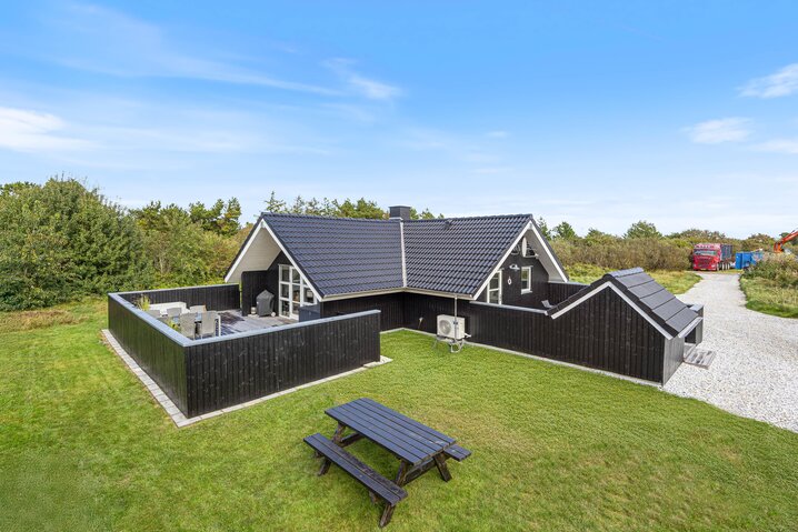 Sommerhus i6888 på P Snejkers Vej 2, Søndervig - Billede #0